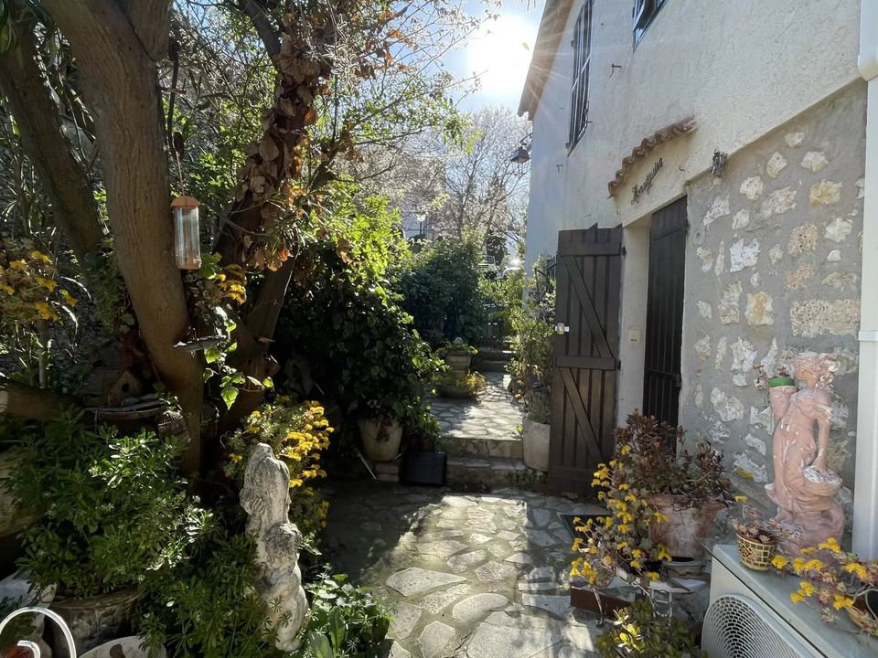 Villa en Carros, Alpes-Maritimes - foto 4