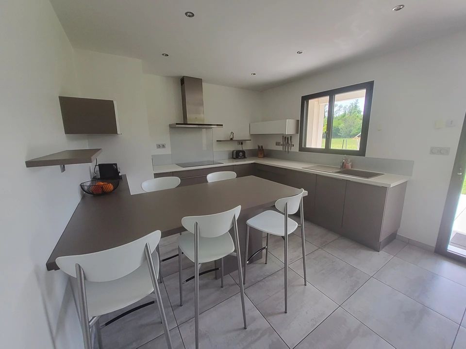 Villa in Rives, Isere - photo 4