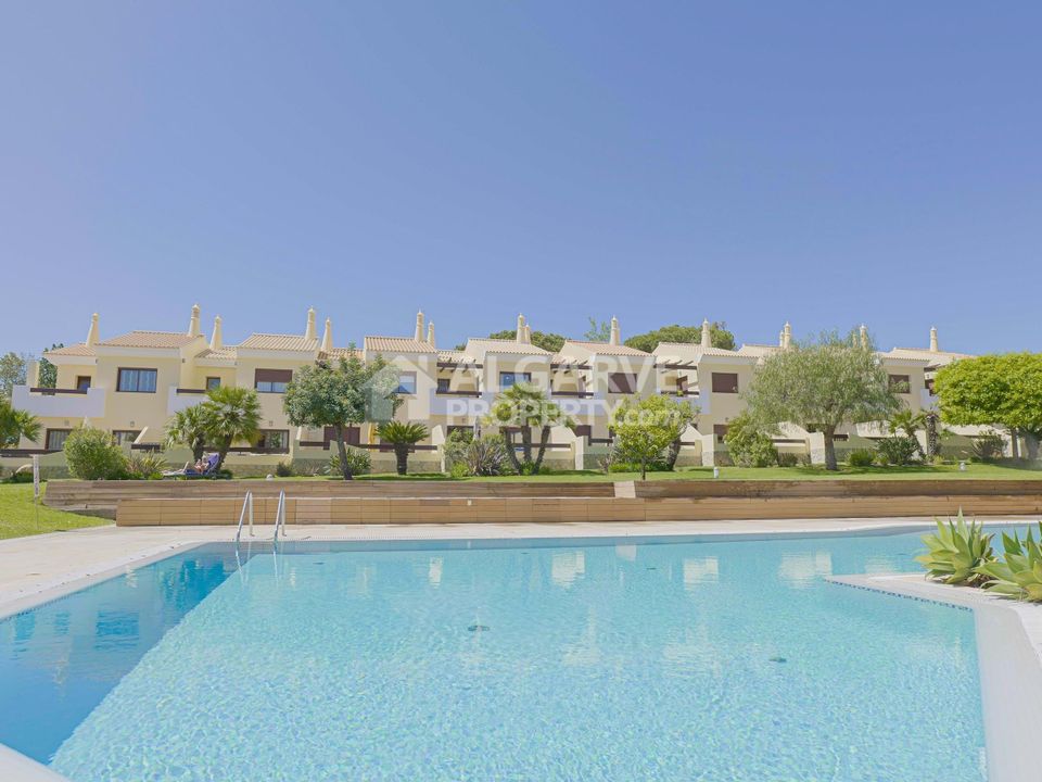 Villa i Quarteira, Faro - foto 1