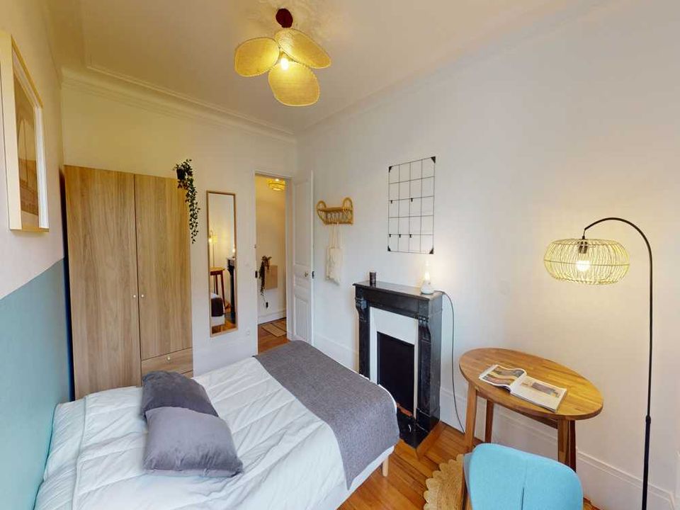 Apartment in Paris, Paris - photo 3