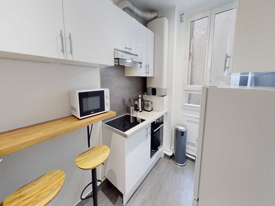 Apartment in Paris, Paris - photo 5