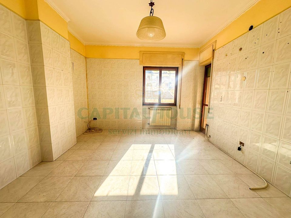 Appartement - Santa Maria Capua Vetere, Caserta - photo 5