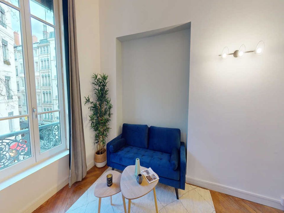 Apartment in Lyon, Rhone - photo 4