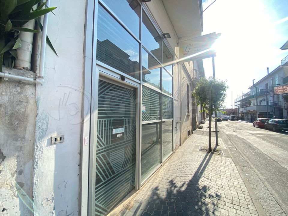 Erhvervsejendom i Giugliano in Campania, Naples - foto 2
