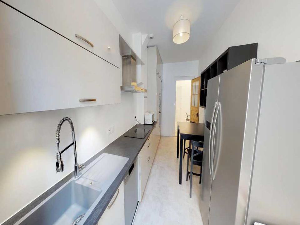 Apartment in Lyon, Rhone - photo 5