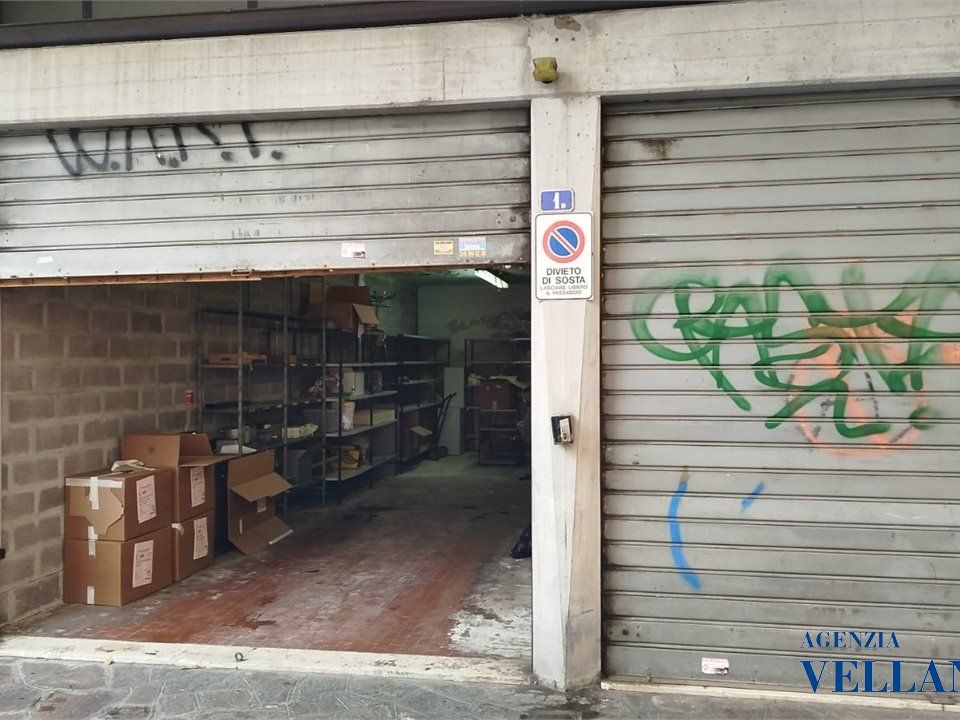 L'establiment comercial a Carpi, Modena - foto 1