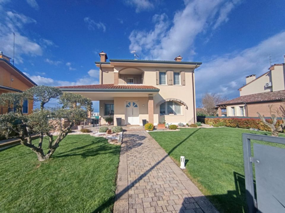 Villa i Roveredo di Gua, Verona - foto 1