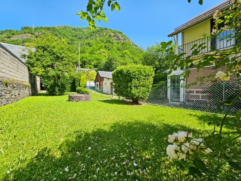 Lejlighed i Bagneres-de-Luchon, Haute-Garonne - foto 1
