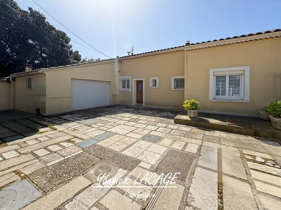 Villa i La Penne-sur-Huveaune, Bouches-du-Rhone - foto 1