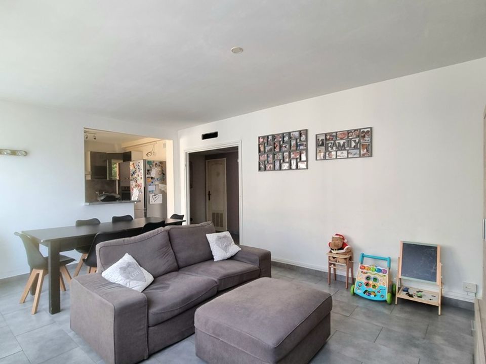 Lejlighed i Neuilly-sur-Marne, Seine-Saint-Denis - foto 2