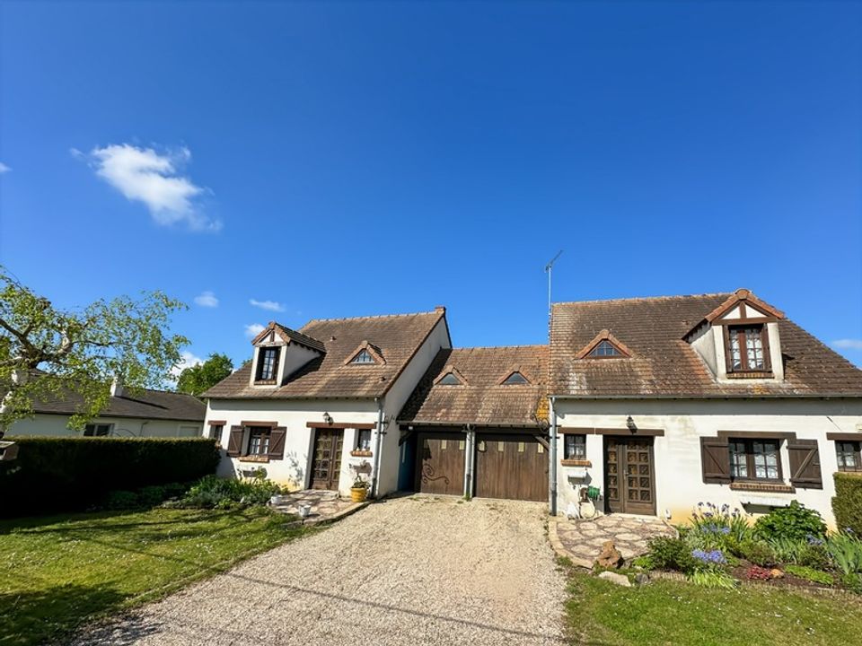 Bungalow i Villemarechal, Seine-et-Marne - bilde 1