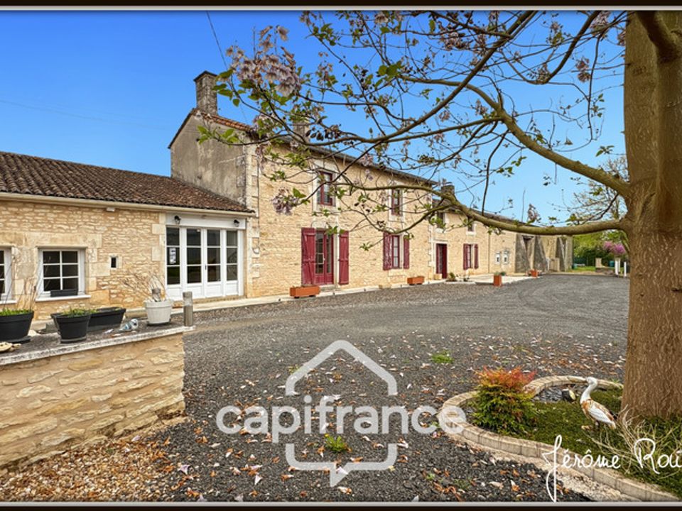 Landejendom i Champagne-Lureau, Vienne - foto 1