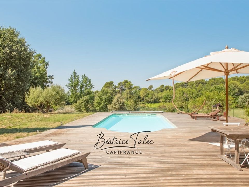 Villa i Trets, Bouches-du-Rhone - foto 1