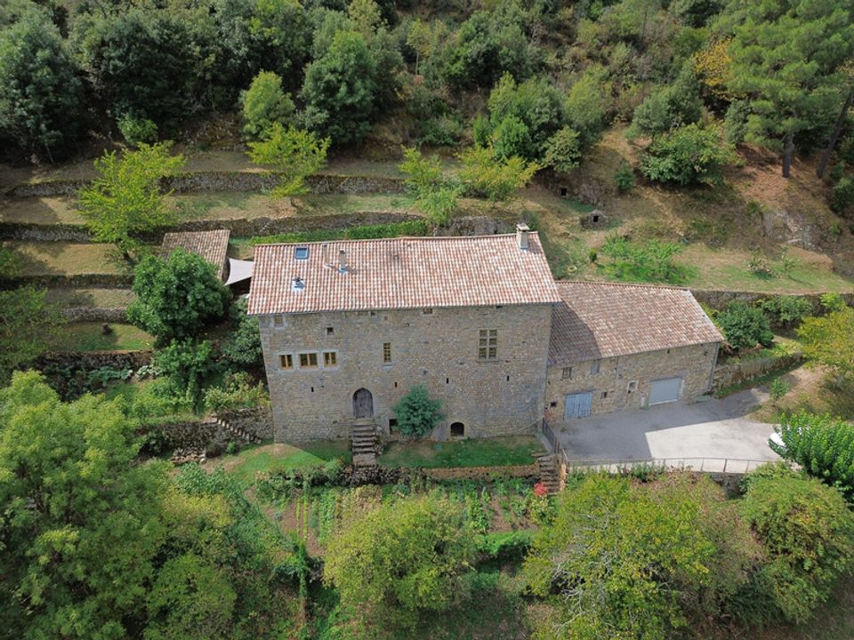 Villa a Saint-Sauveur-de-Montagut, Ardeche - foto 1