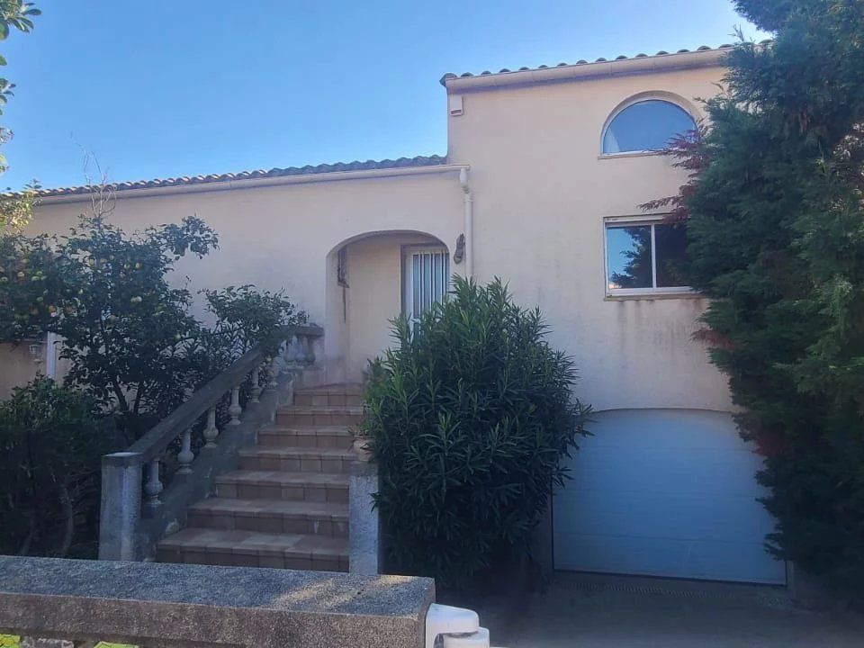 Villa i Villeneuve-de-la-Raho, Pyrenees-Orientales - foto 1