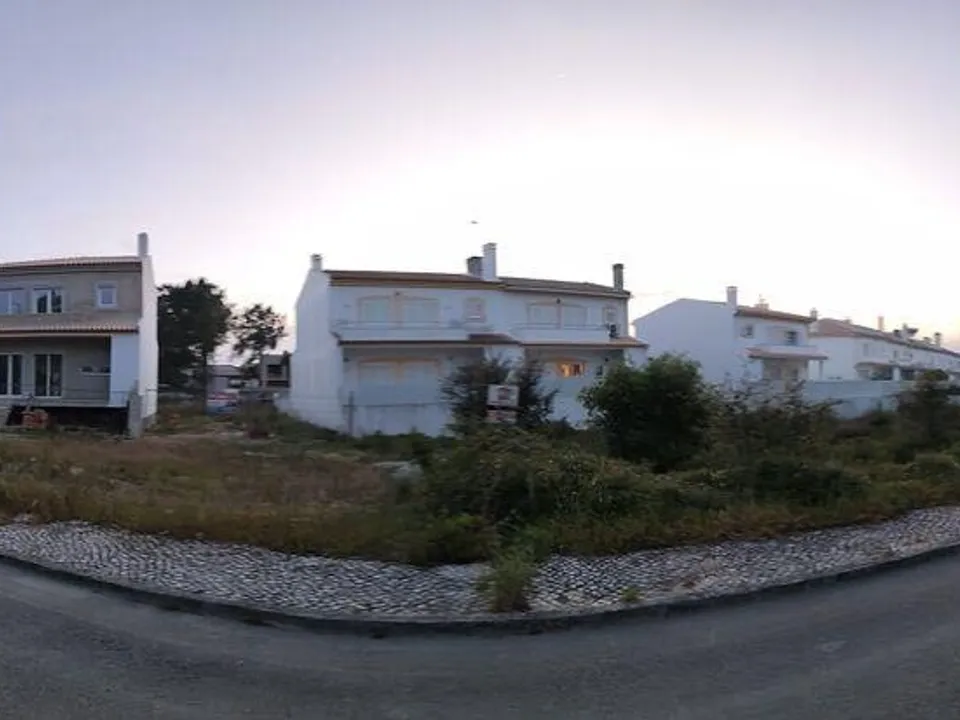 Helårsgrund i Setubal, Setubal - foto 1