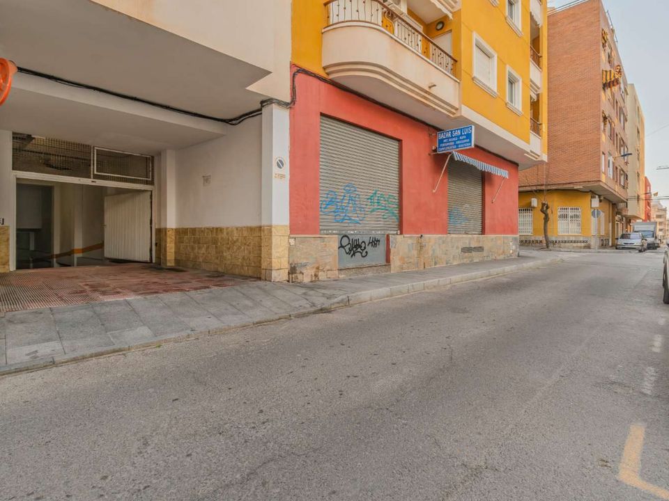 Garage i Torrevieja, Alicante - foto 1
