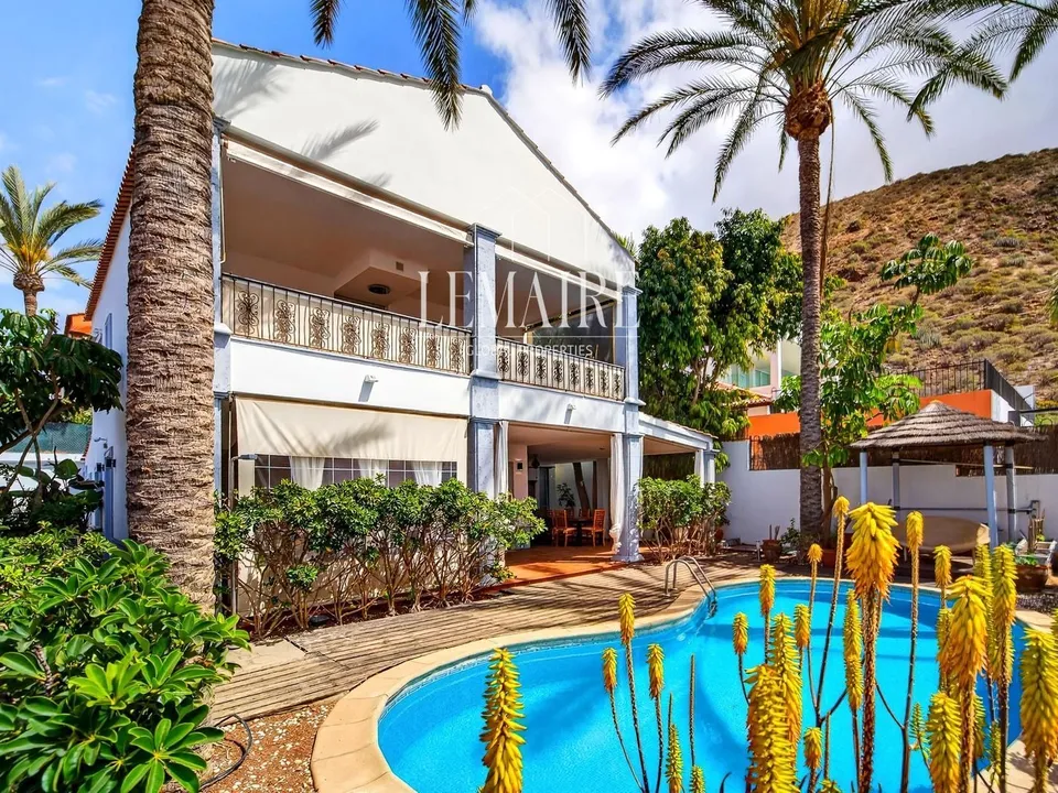 Villa i Playa De Los Cristianos, Tenerife - foto 1