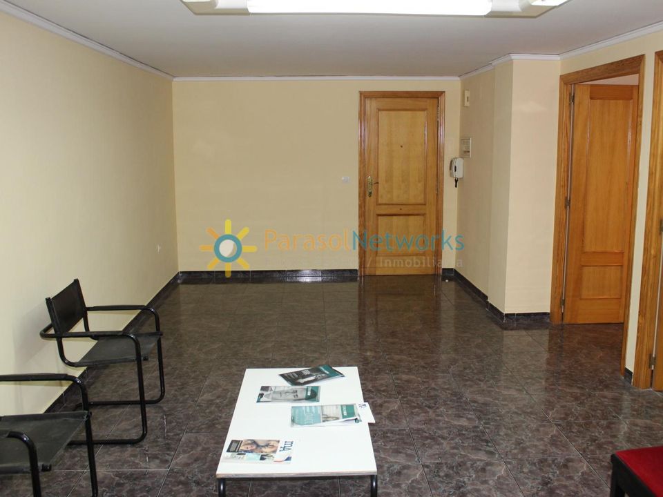 L'establiment comercial a Oliva, Valencia - foto 4