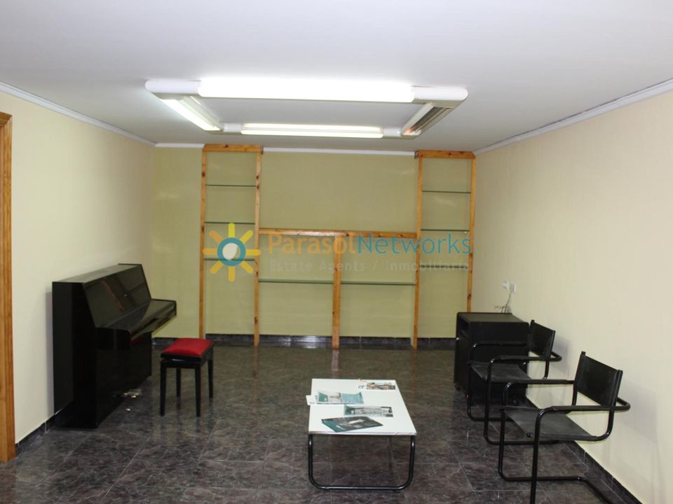 L'establiment comercial a Oliva, Valencia - foto 3