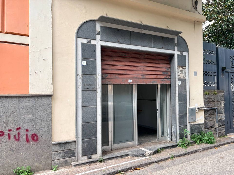 Erhvervsejendom i Aversa, Caserta - foto 2
