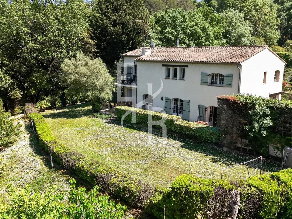 Landejendom i Mougins, Alpes-Maritimes - foto 1