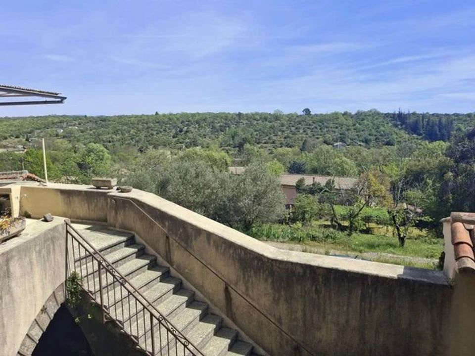 Villa i Saint-Paul-le-Jeune, Ardeche - bilde 2