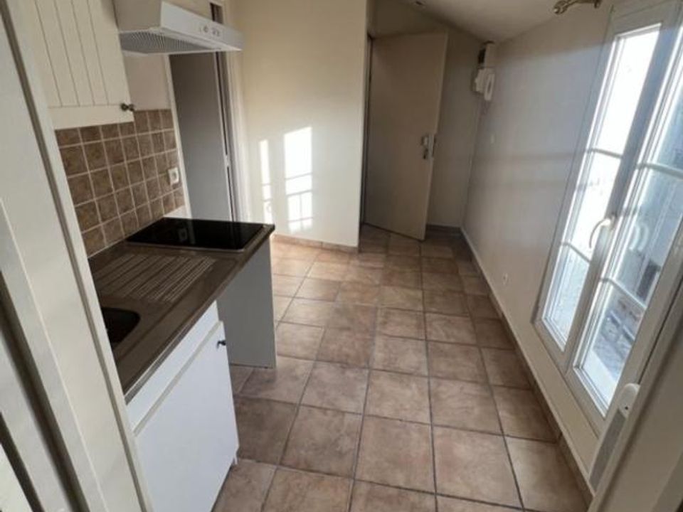 Studio in Chennevieres-sur-Marne, Val-de-Marne - photo 3