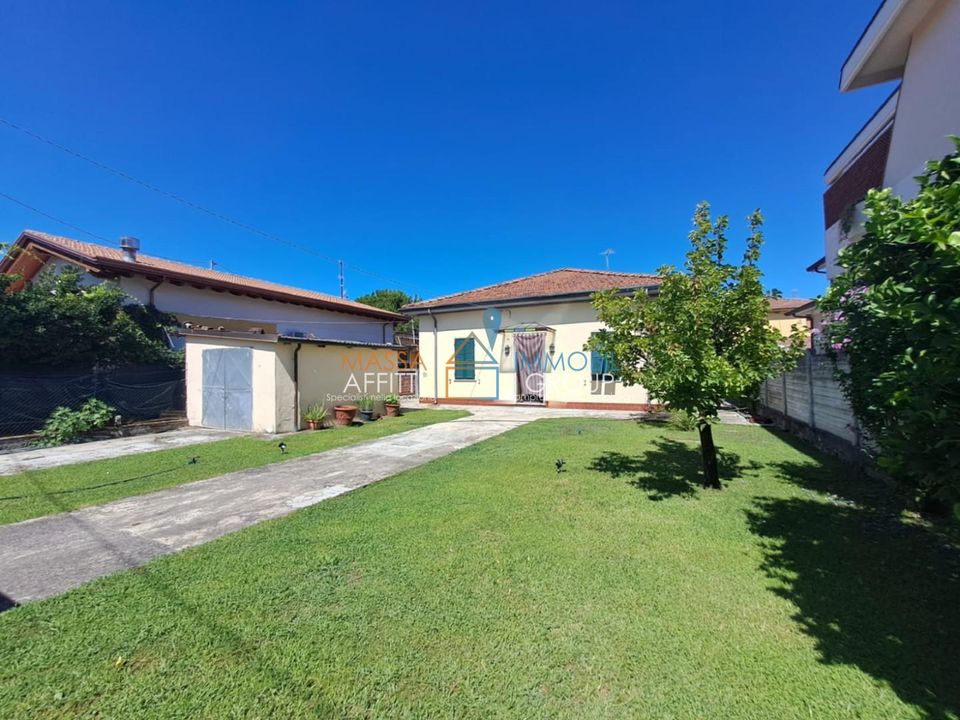 Villa i Massa, Massa and Carrara - foto 1