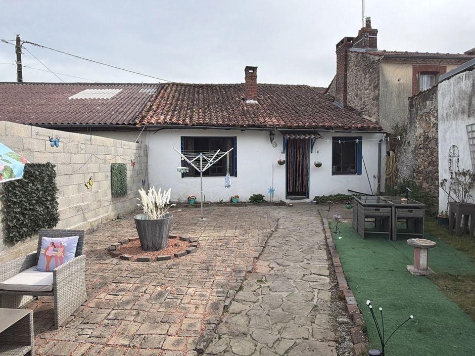 Villa i Peyrat-de-Bellac, Haute-Vienne - foto 1