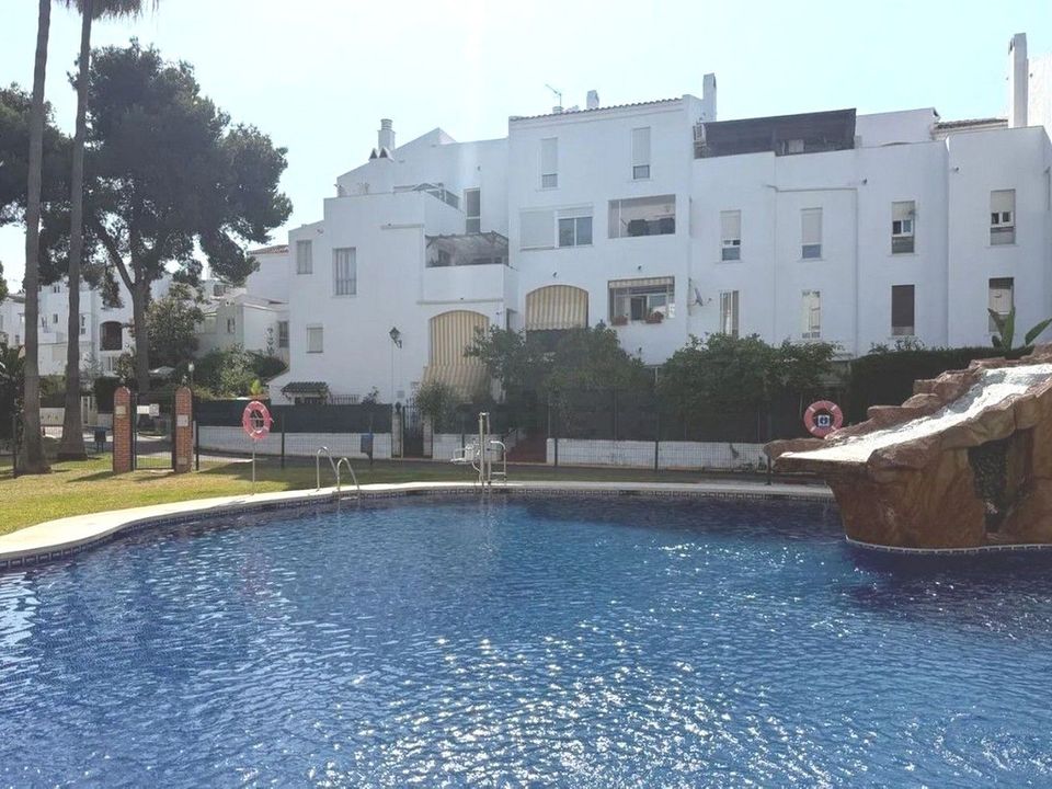 Lejlighed i Elviria, Malaga - foto 2