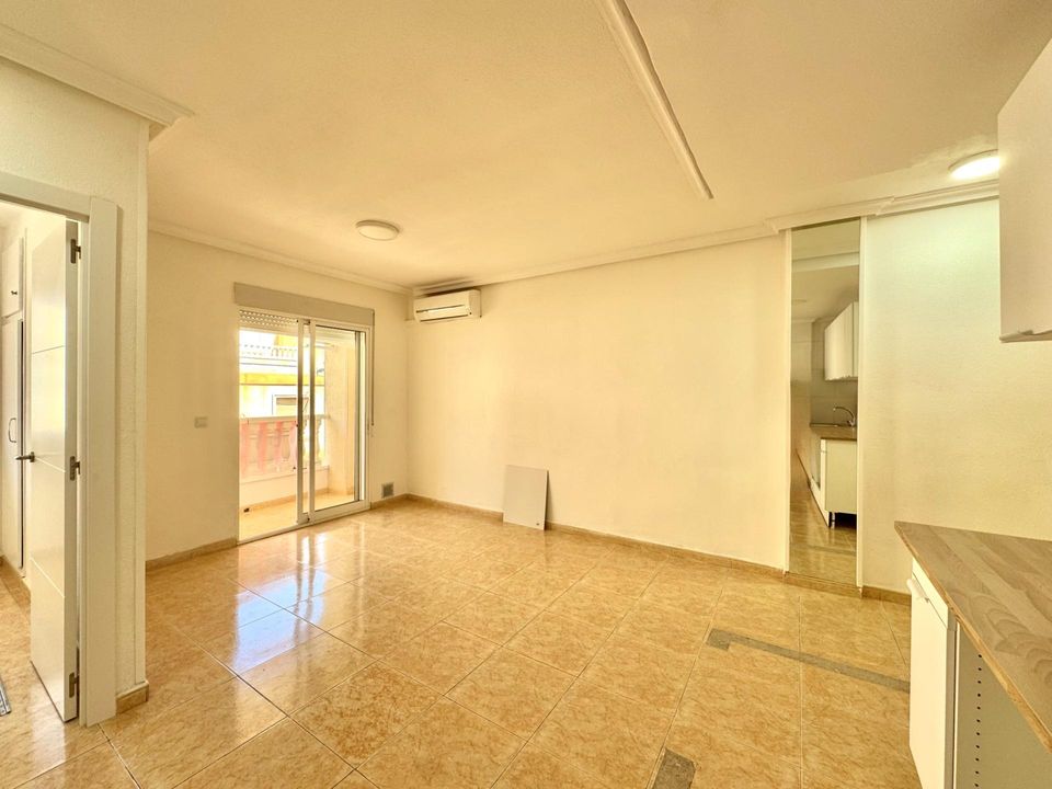 Lejlighed i Torrevieja, Alicante - foto 1