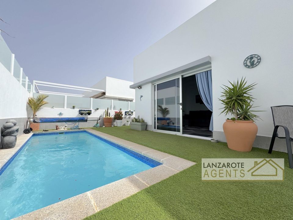 Villa i Playa Blanca (Yaiza), Lanzarote - foto 1