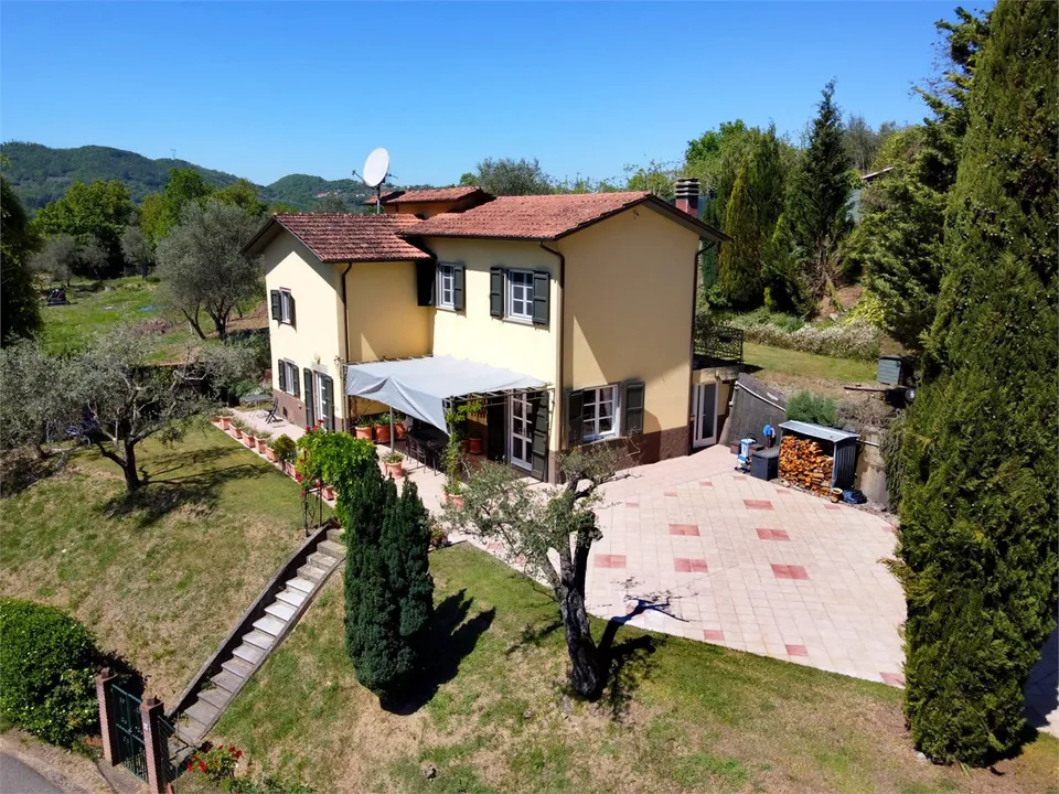 Villa i Fivizzano, Massa and Carrara - foto 1