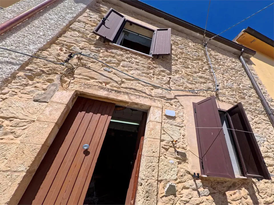 Villa i Putumajore/Pozzomaggiore, Sassari - foto 1