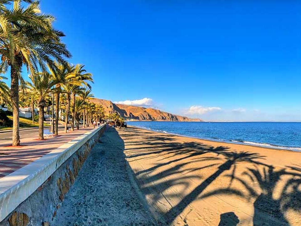Lejlighed i Roquetas De Mar, Almeria - foto 1