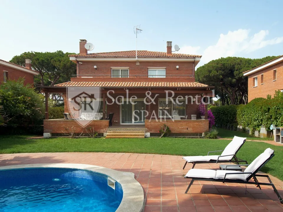 Villa i Gava, Barcelona - foto 1