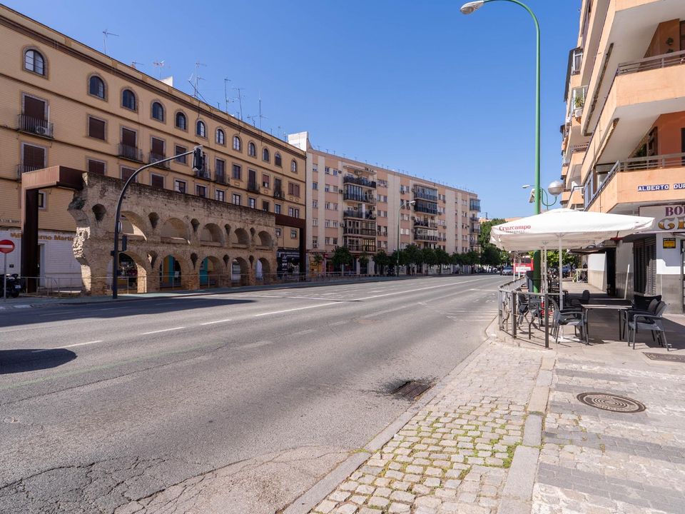 Erhvervsejendom i Sevilla, Sevilla - foto 3
