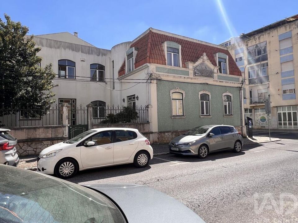 Commercial property in Setubal, Setubal - photo 2