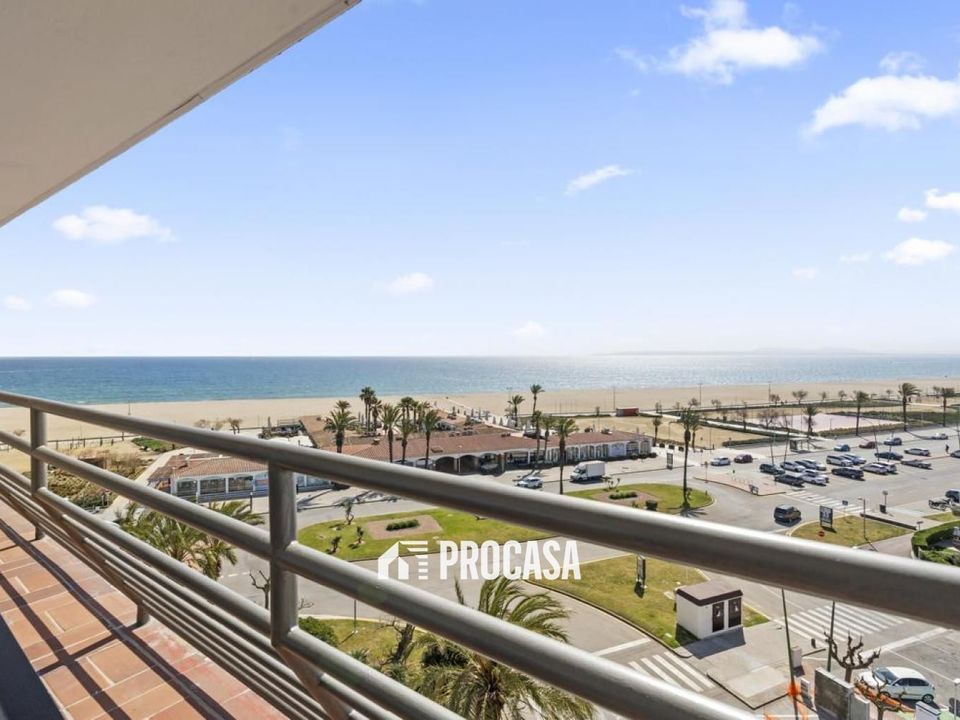 Lejlighed i Empuriabrava, Gerona - foto 1