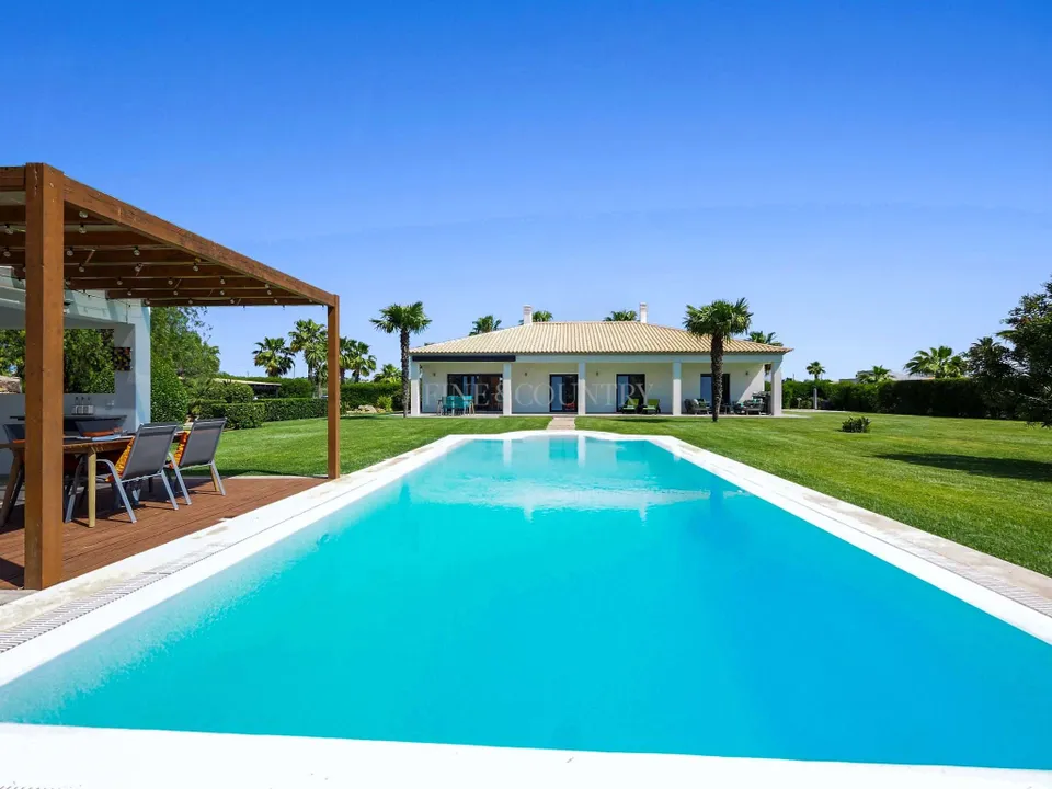 Villa i Alcantarilha, Faro - foto 1