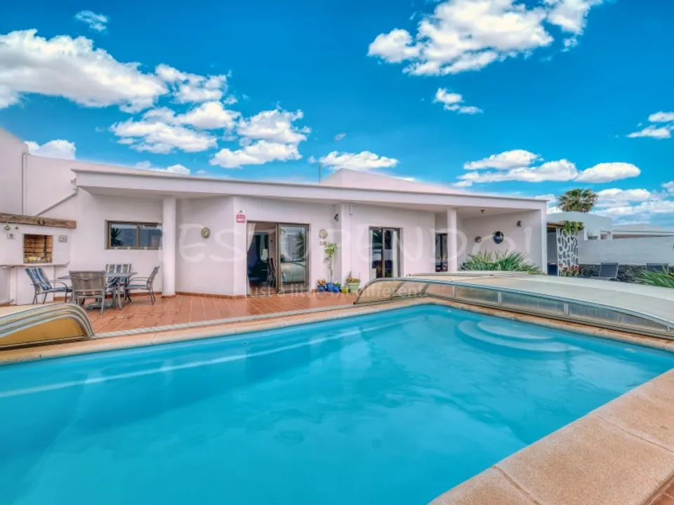 Villa i Playa Blanca (Yaiza), Lanzarote - foto 1
