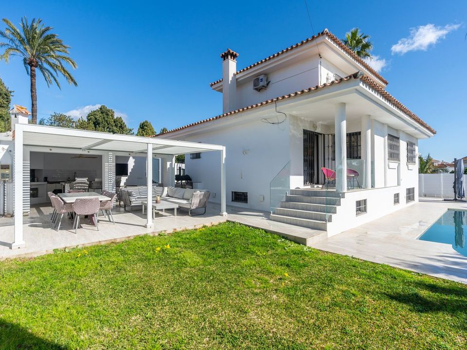 Villa i El Paraiso, Malaga - foto 2