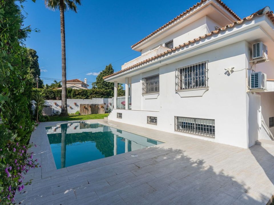 Villa i El Paraiso, Malaga - foto 3