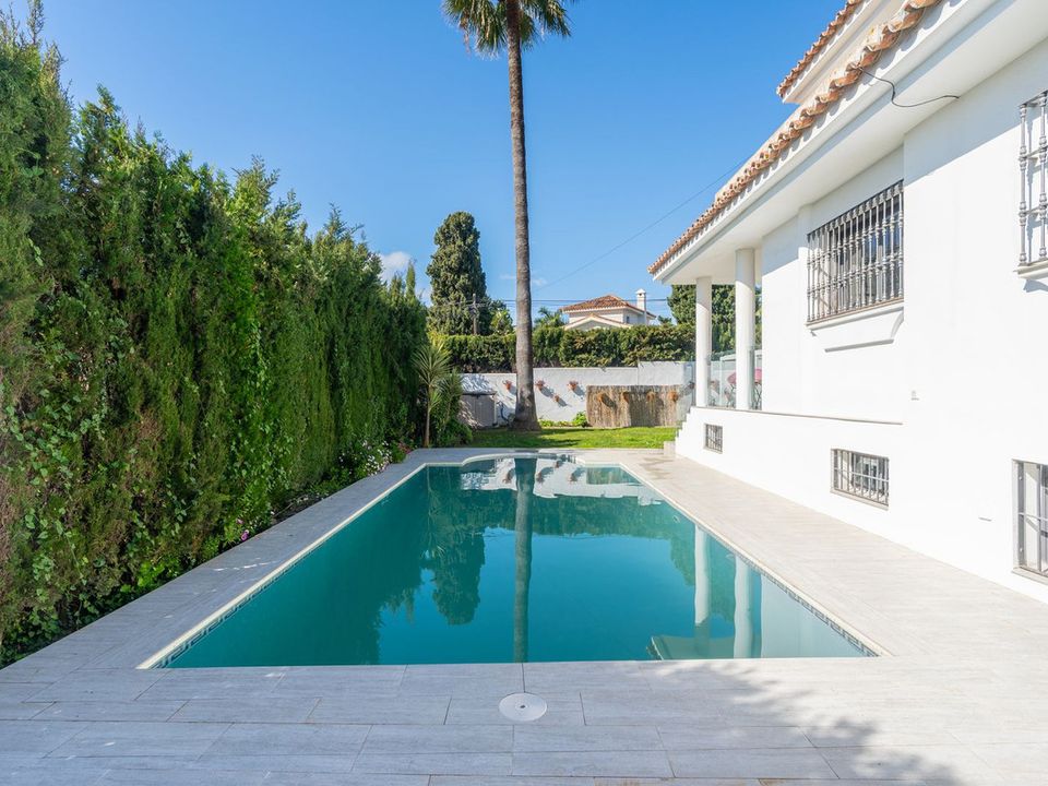 Villa i El Paraiso, Malaga - foto 4