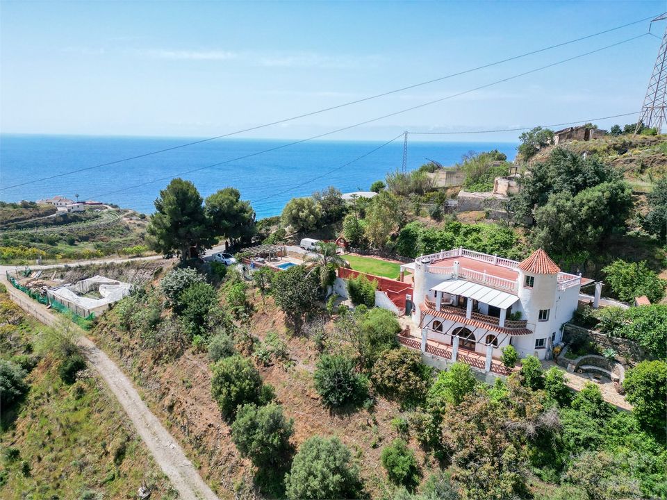 Villa i Nerja, Malaga - foto 1