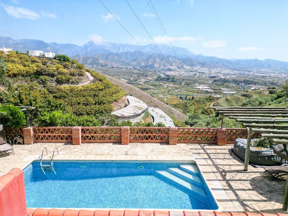 Villa i Nerja, Malaga - foto 4