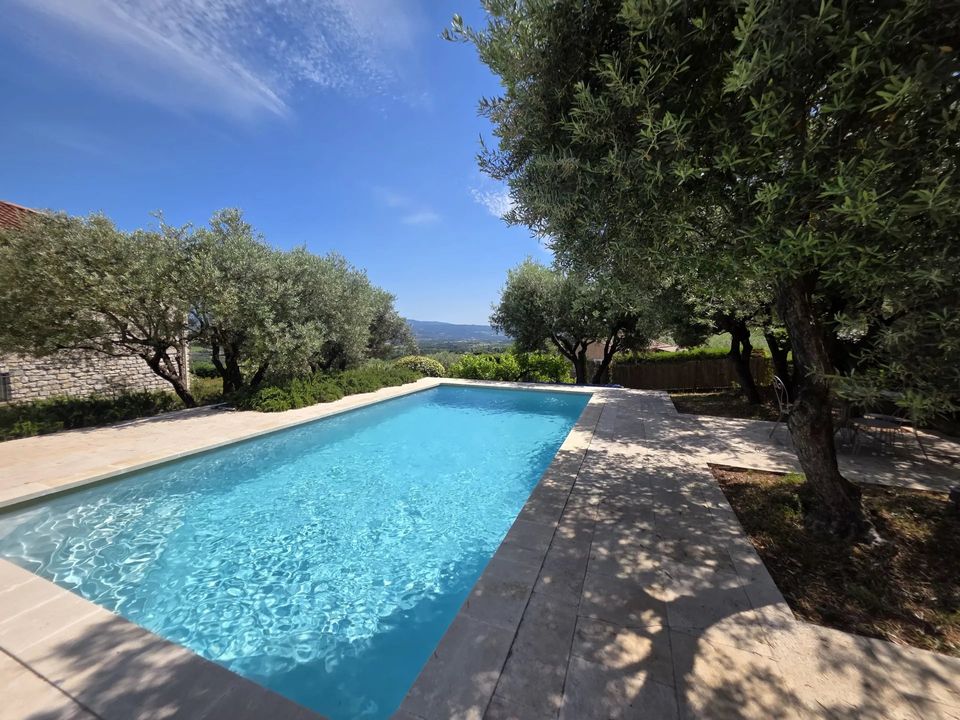 Villa i Saint-Saturnin-les-Apt, Vaucluse - foto 1