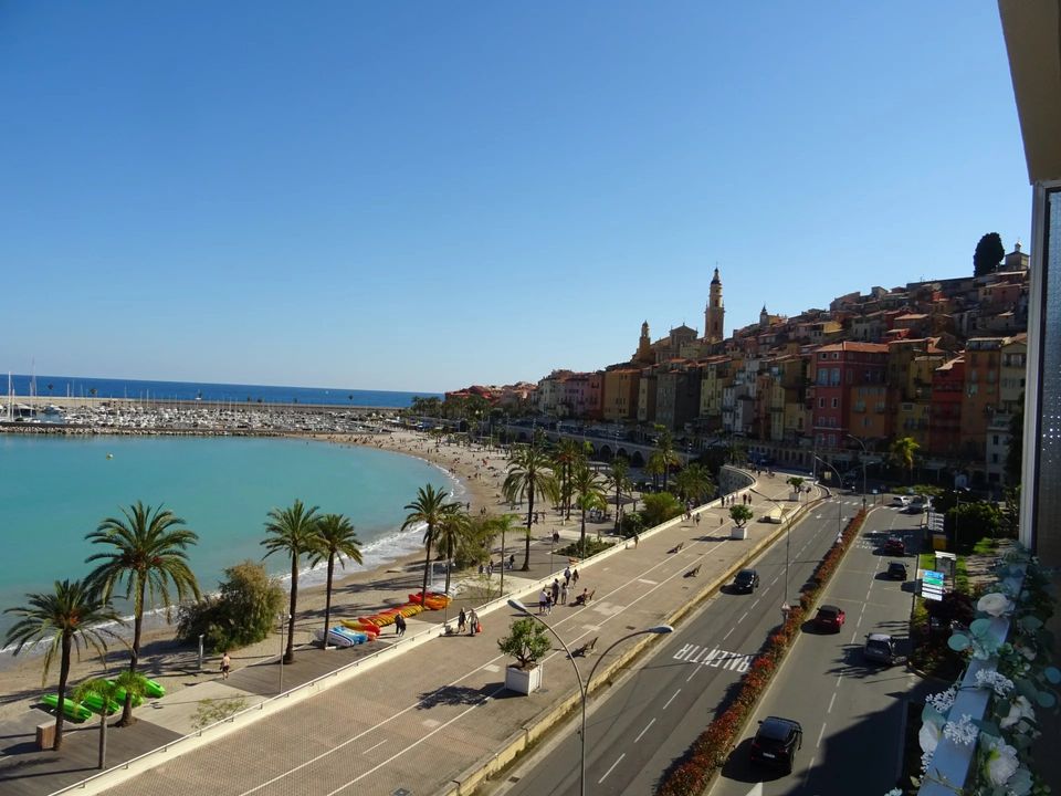 Квартира в Menton, Alpes-Maritimes - фотография 2