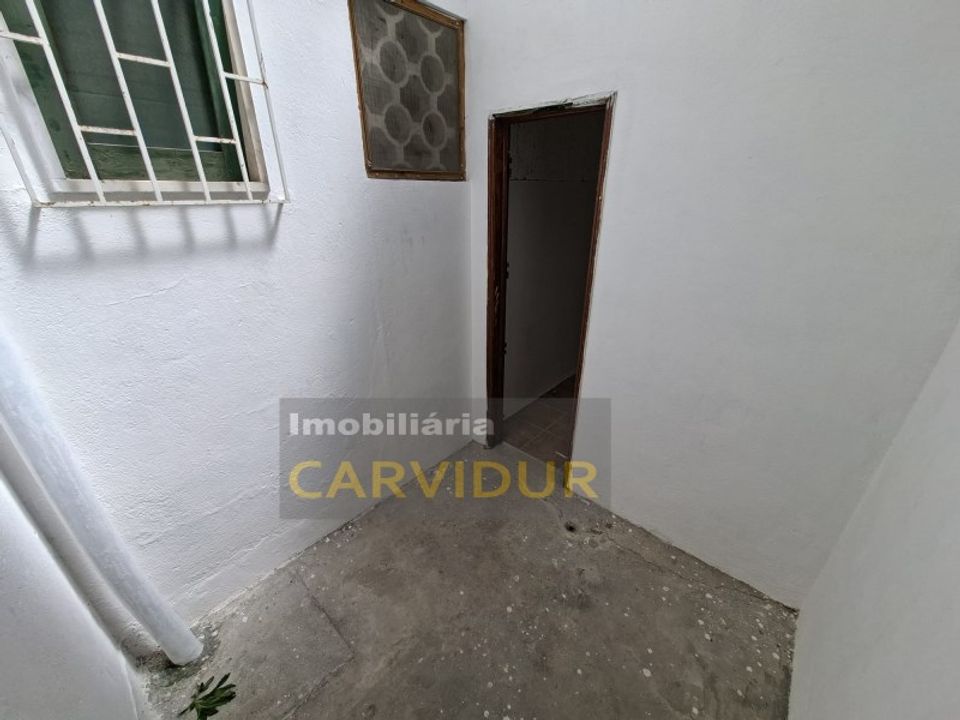 Erhvervsejendom i Baixa da Banheira, Setubal - foto 4